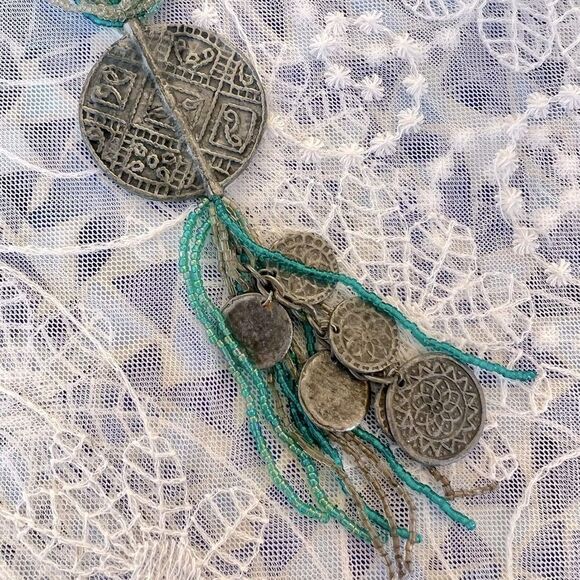 Vintage Pewter Medallion Seed Bead Necklace - Picture 4 of 8